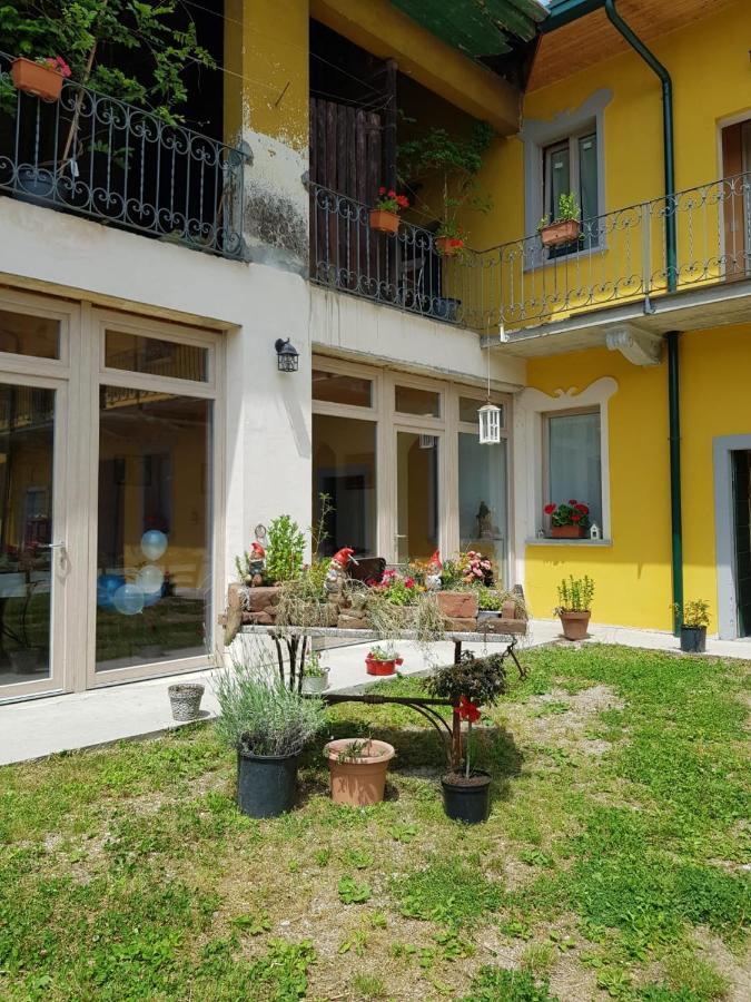 Bed and Breakfast Cascina Anita Samarate Exterior foto
